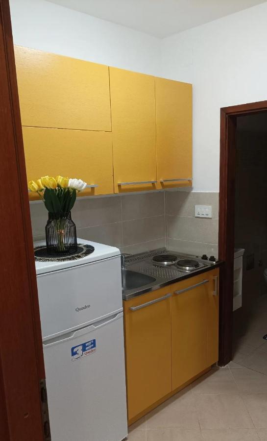 Family Apartments Tomy Punat Bagian luar foto