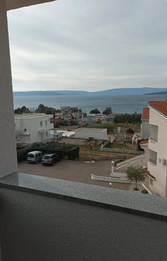 Family Apartments Tomy Punat Bagian luar foto