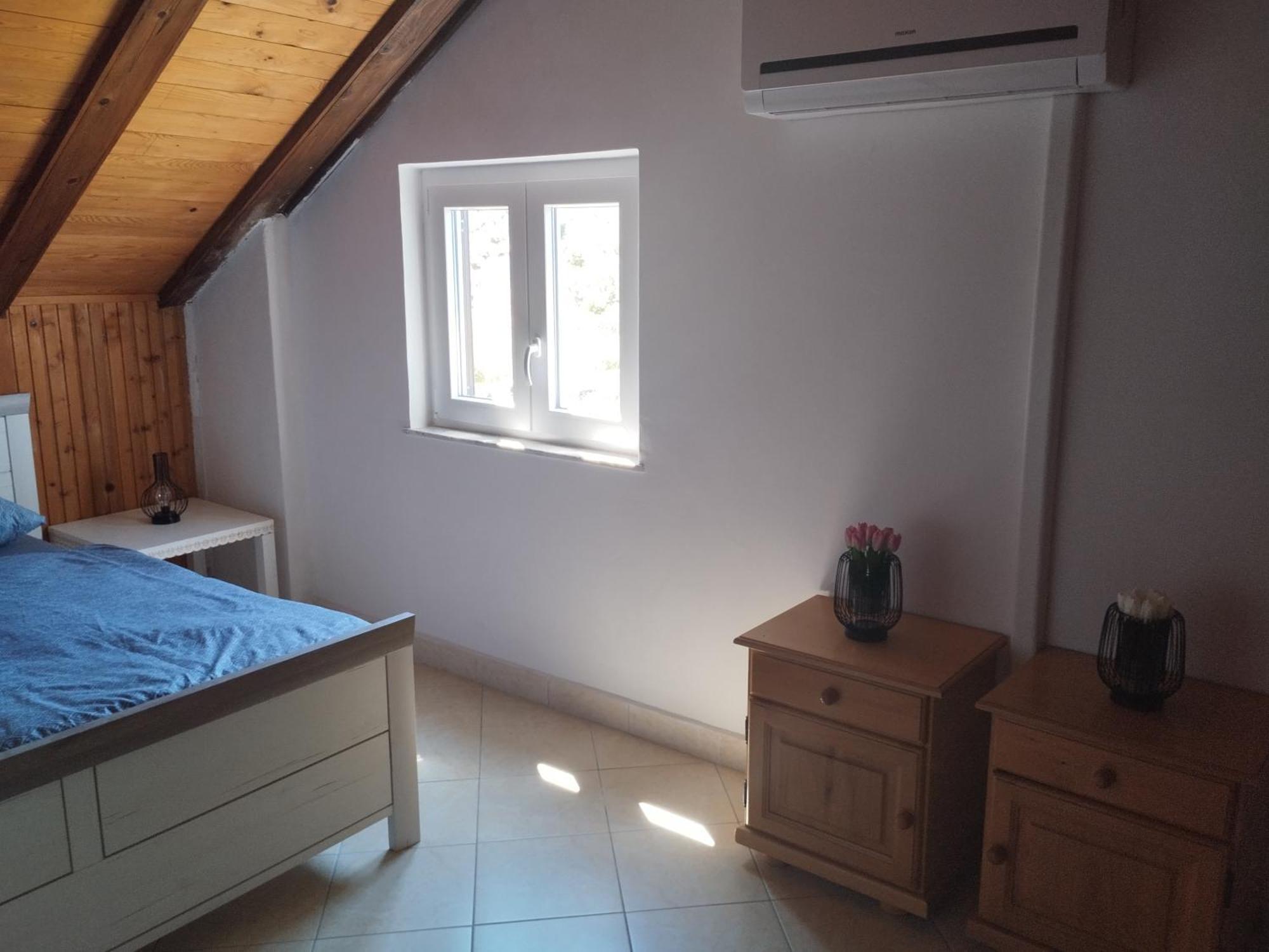 Family Apartments Tomy Punat Bagian luar foto